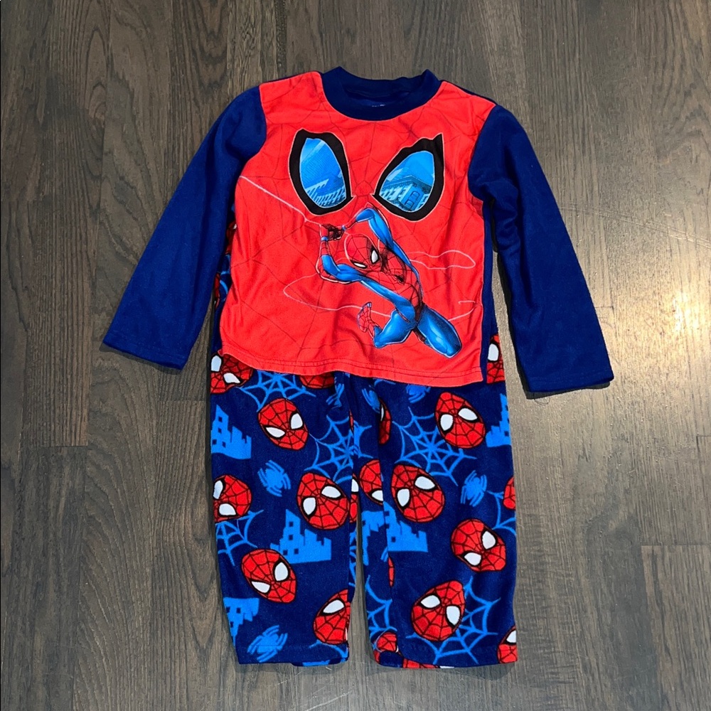 Boys Marvel Spider-Man 2 piece Pajamas top and bottom set Size 8